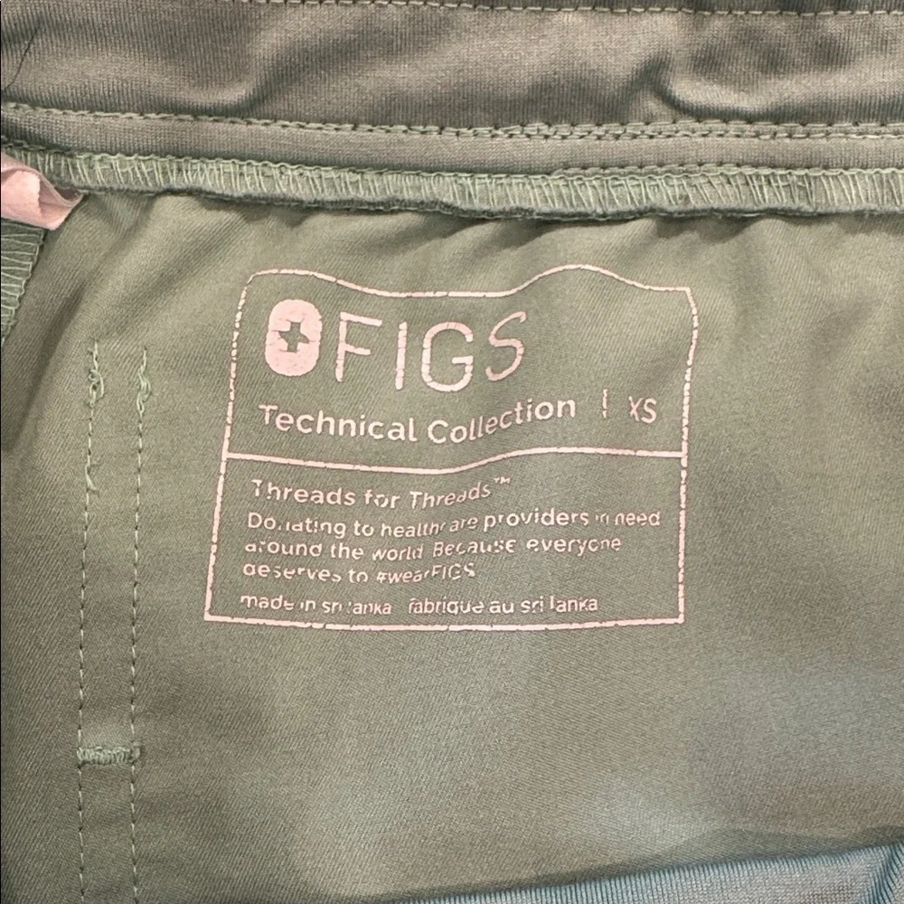 Figs Tech Collection Scrub Pants - Picture 7 of 7